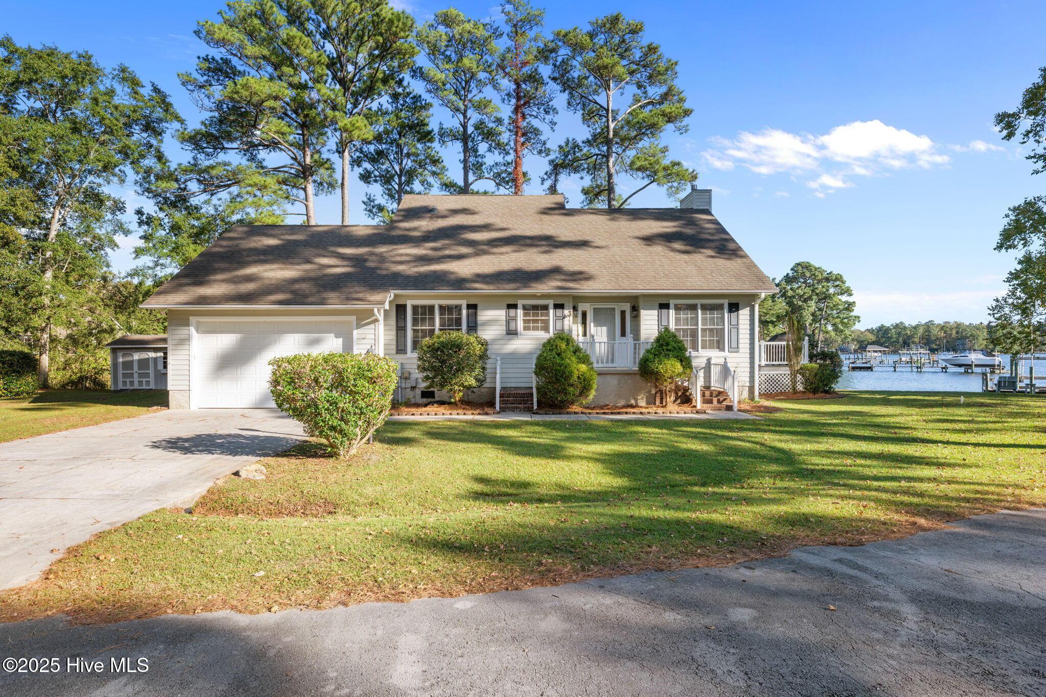 Image 1: 1-web-or-mls-DSC_6026