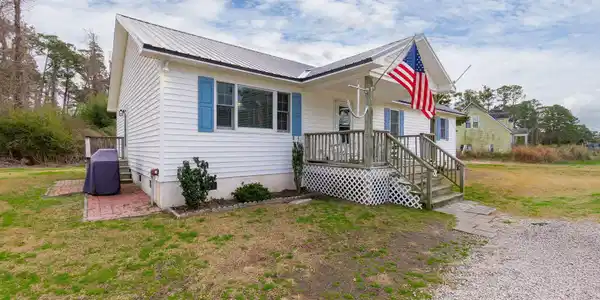 527 Marshallberg Road