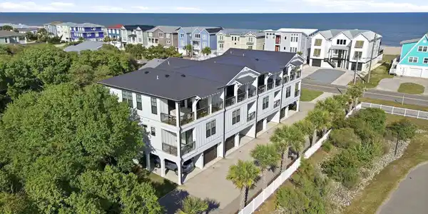 1038 Fort Fisher Boulevard S
