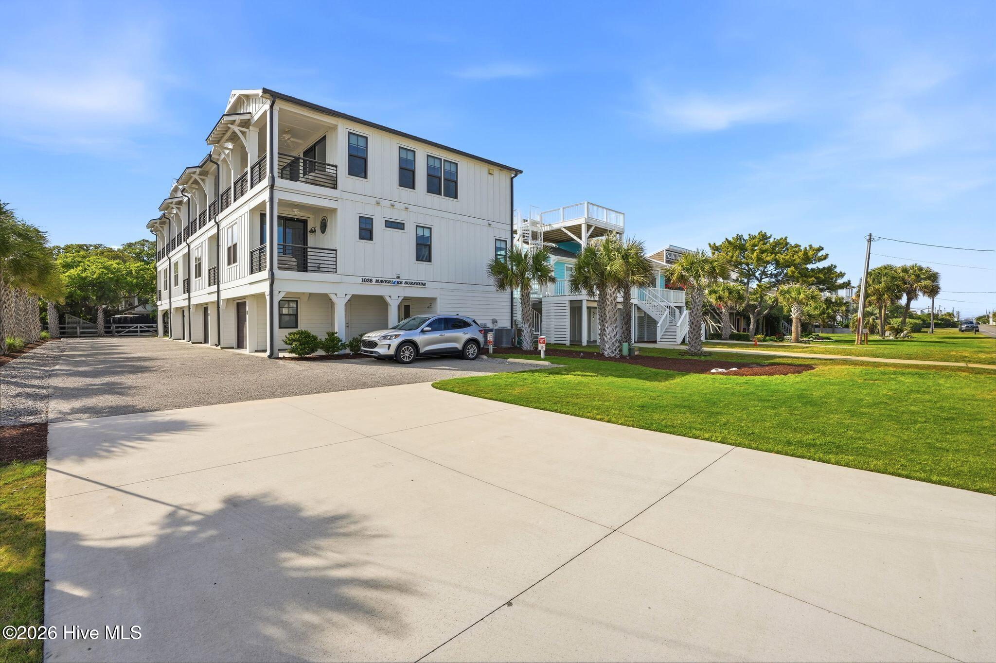 Image 4: 4_1038_Fort_Fisher_Boulevard_S-Exterior_