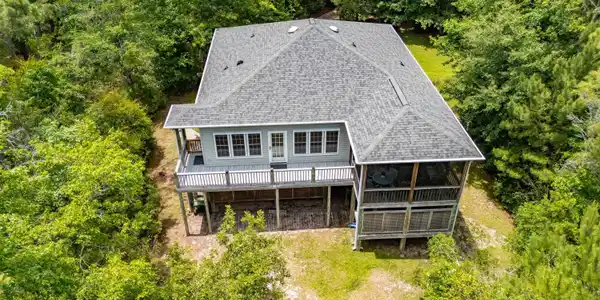639 Plantation Parkway