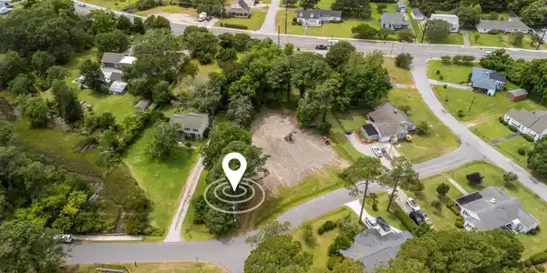 Image 2: 201 Sherwood Blvd MLS Cover shot