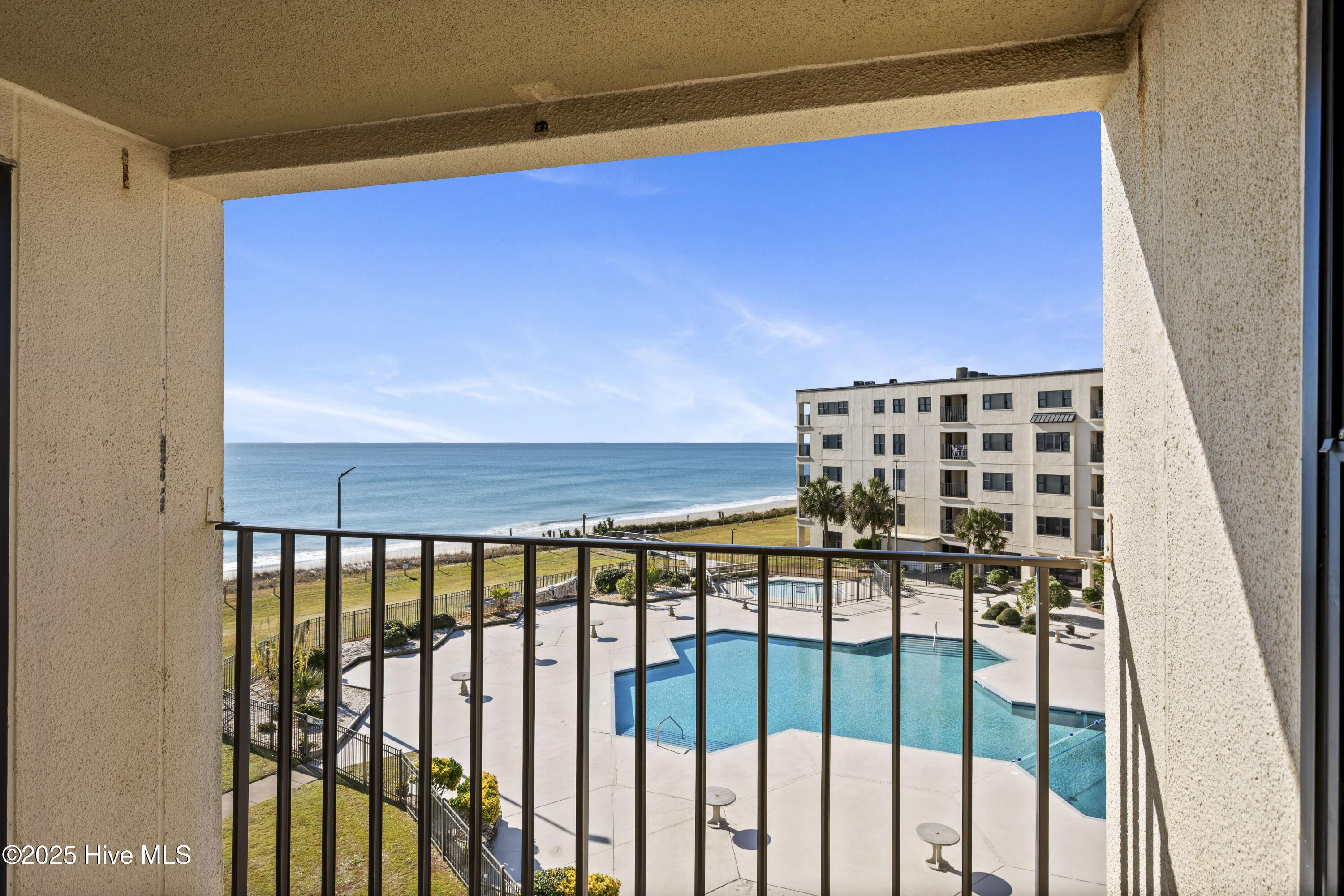 Image 4: 63-print-SW418-Dec9-2025-003