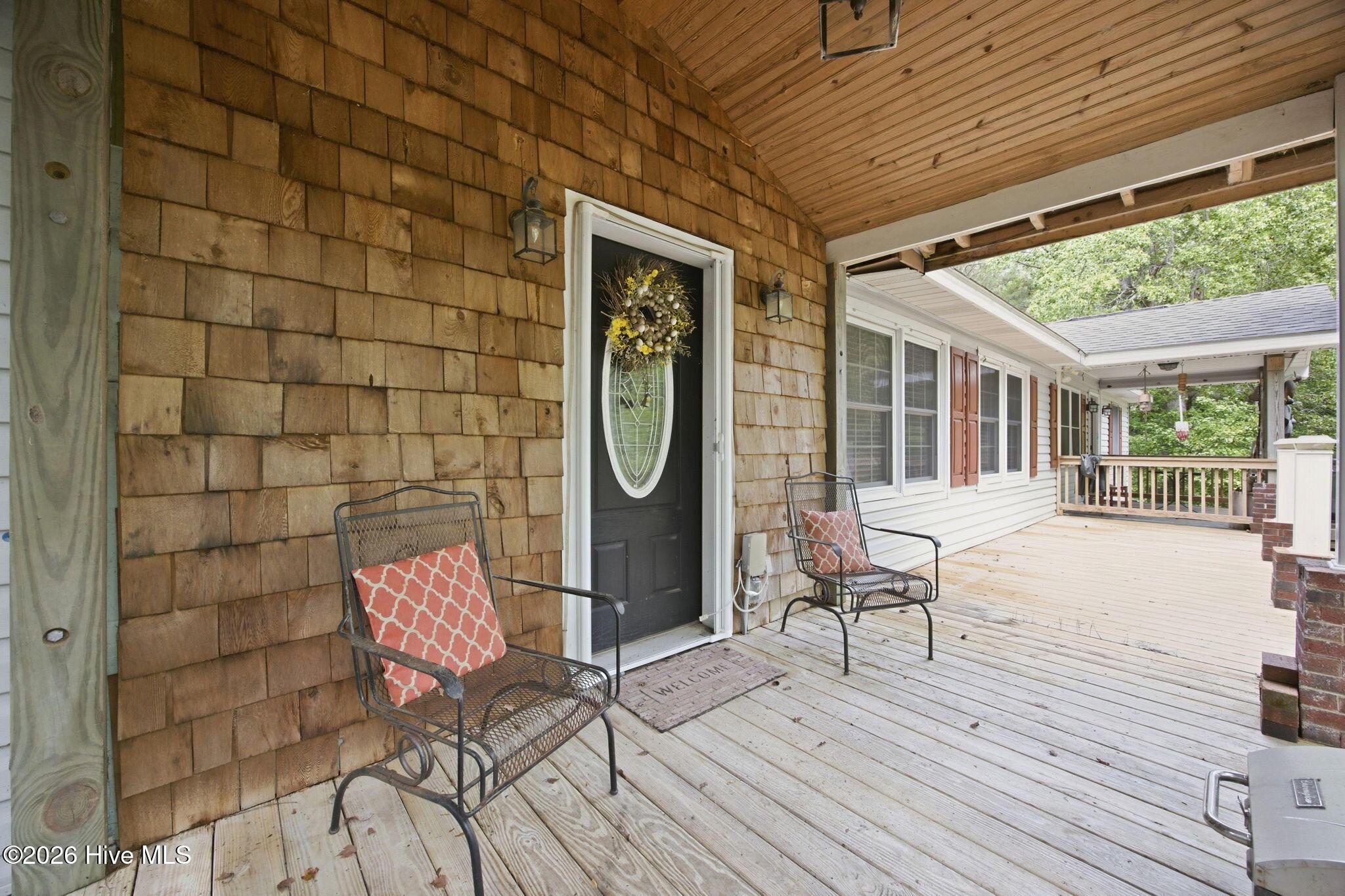 Image 3: 47-web-or-mls-IMG_5396