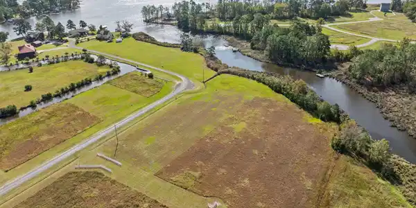 Image 2: 10-web-or-mls-DJI_0791