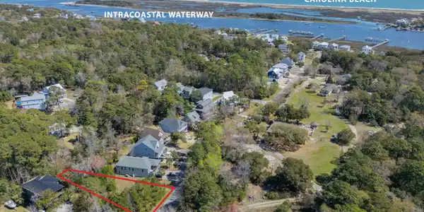 913 Salt Spray Lane
