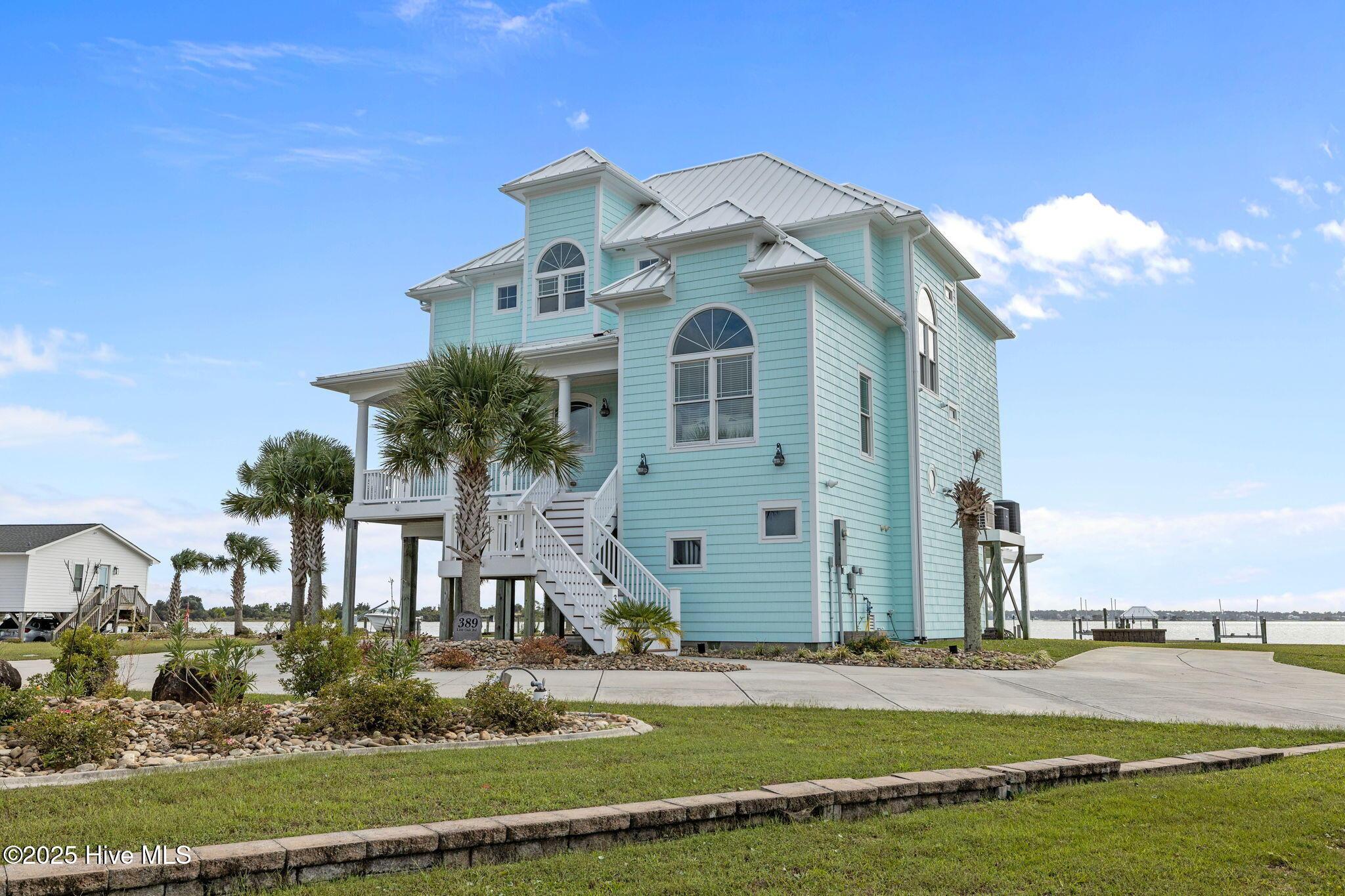 Image 2: 1a 389 Live Oak Road