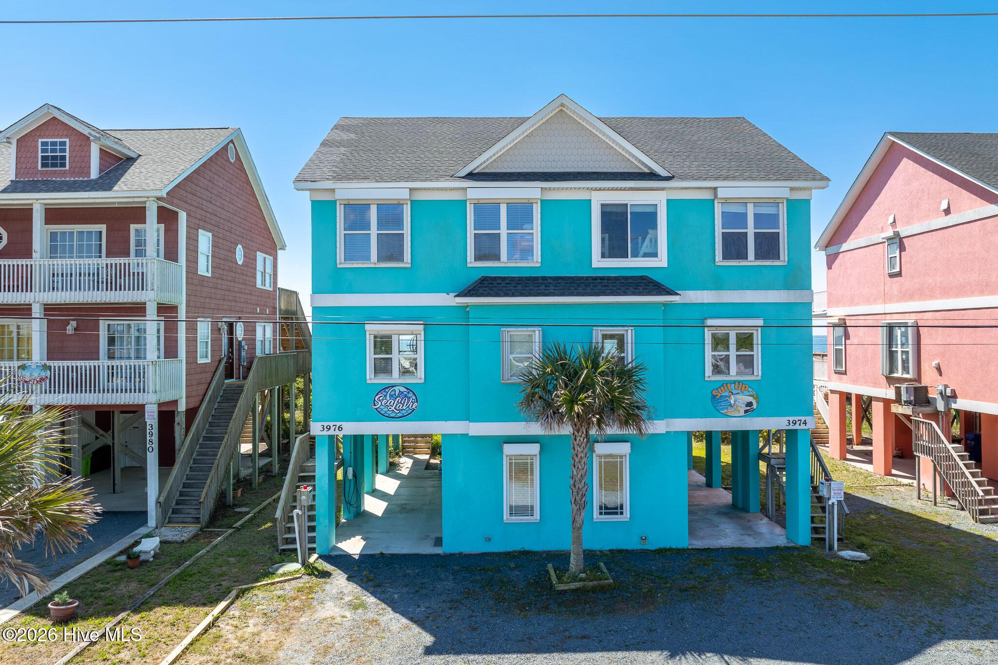 Image 2: 3976 Island Drive - Front Exterior - MLS