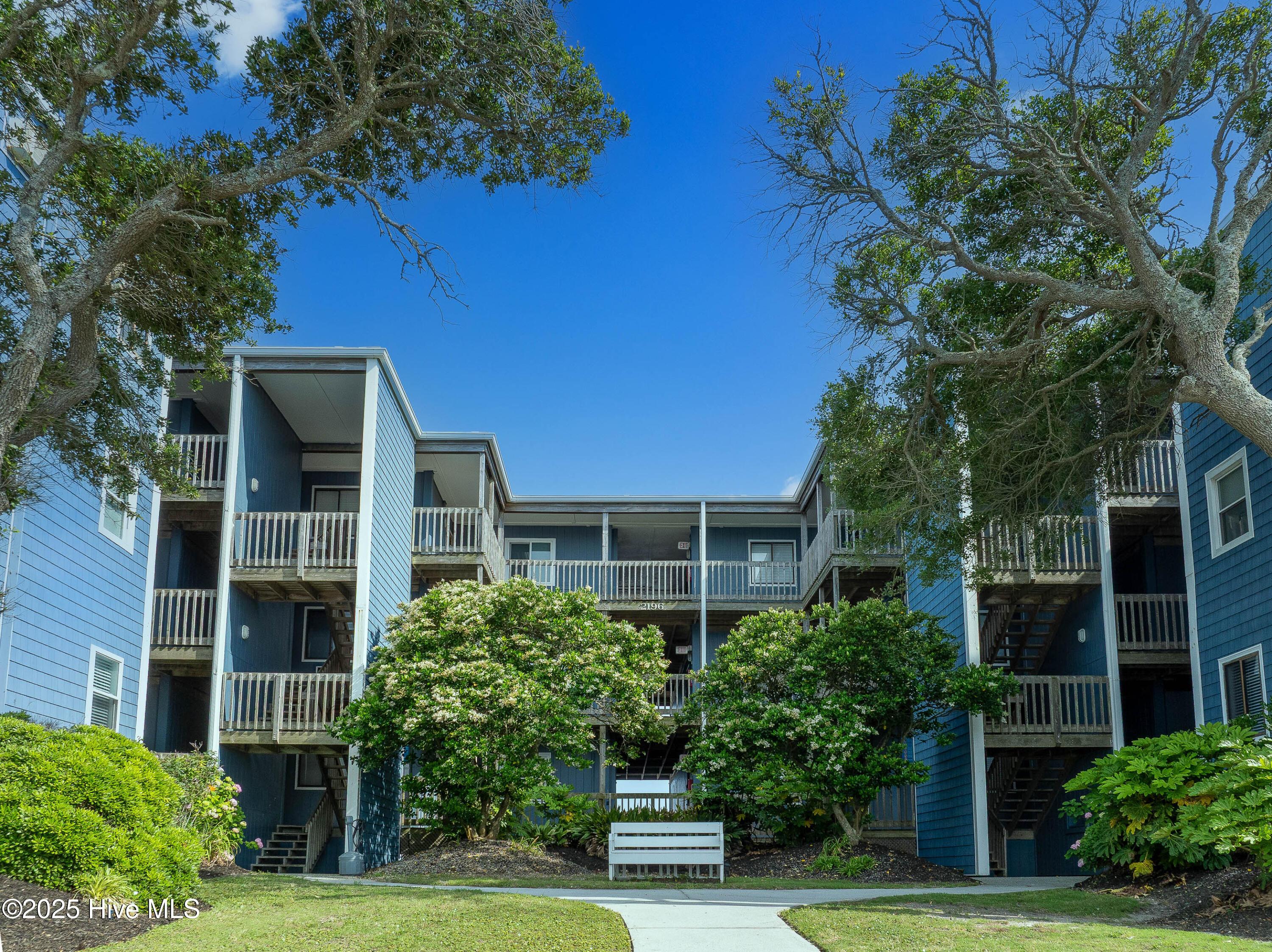 Image 1: Topsail Reef 369 MLS-9