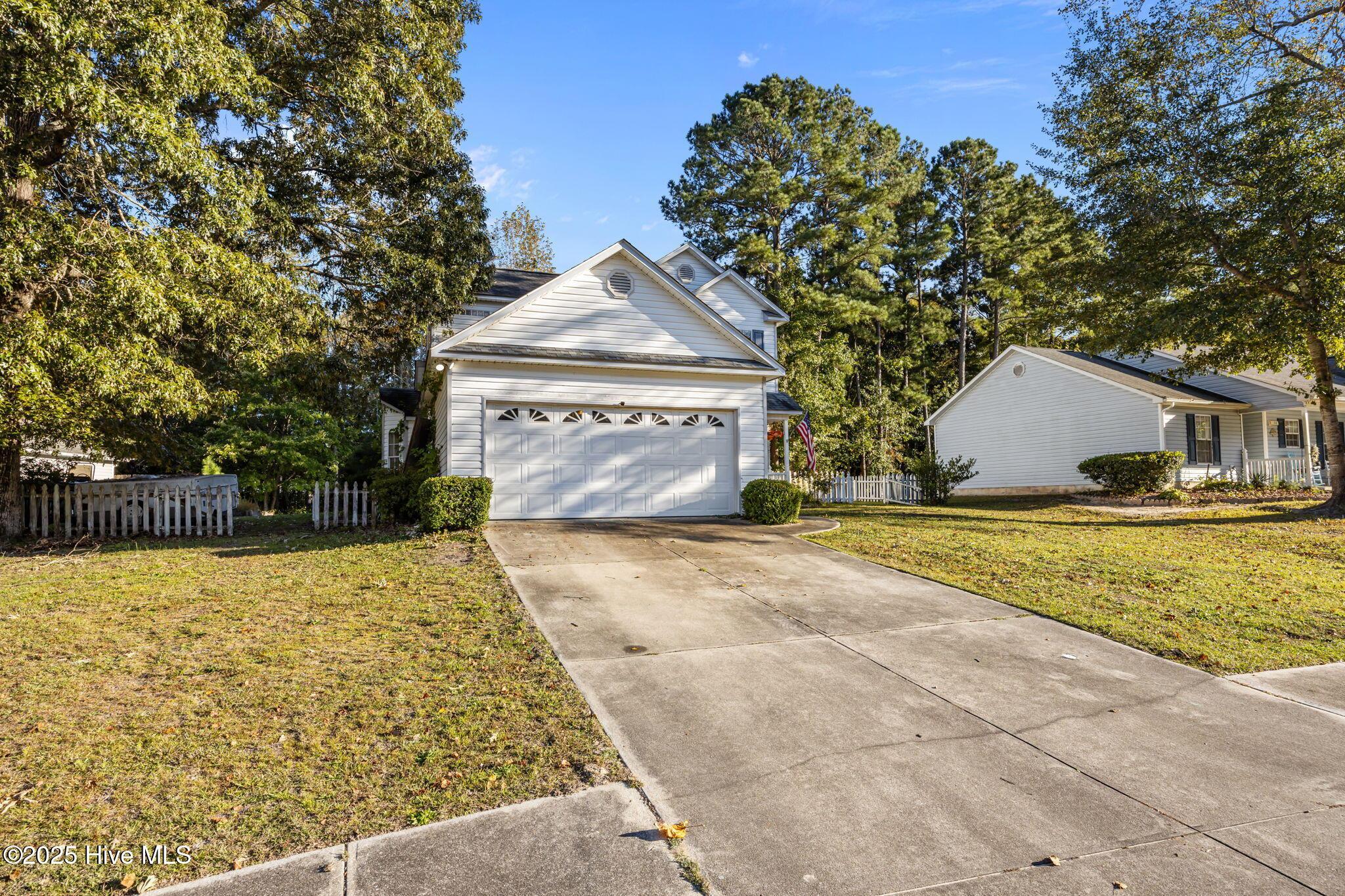 Image 3: 3-web-or-mls-0C0A3167