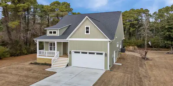 2124 Caracara Drive
