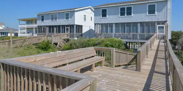 941 Ocean Boulevard W