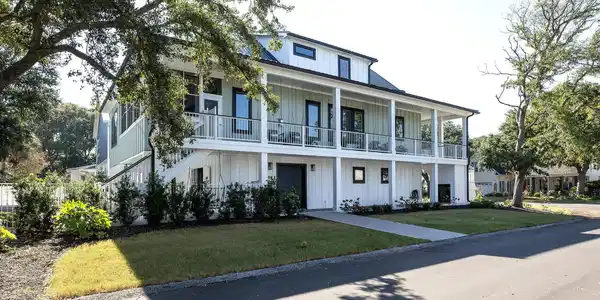 434 Settlers Lane