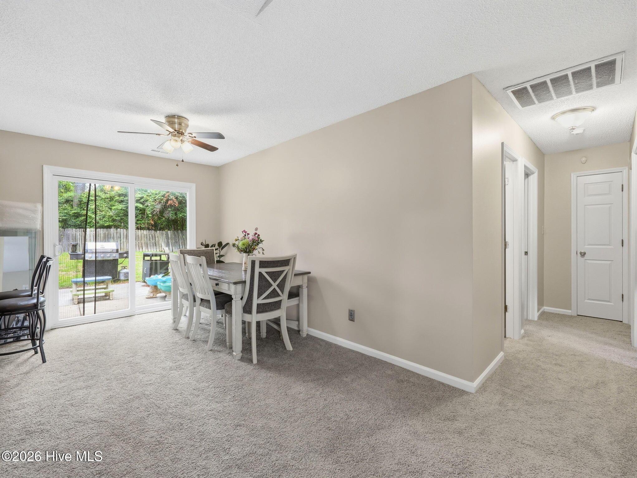 Image 4: Dining Area