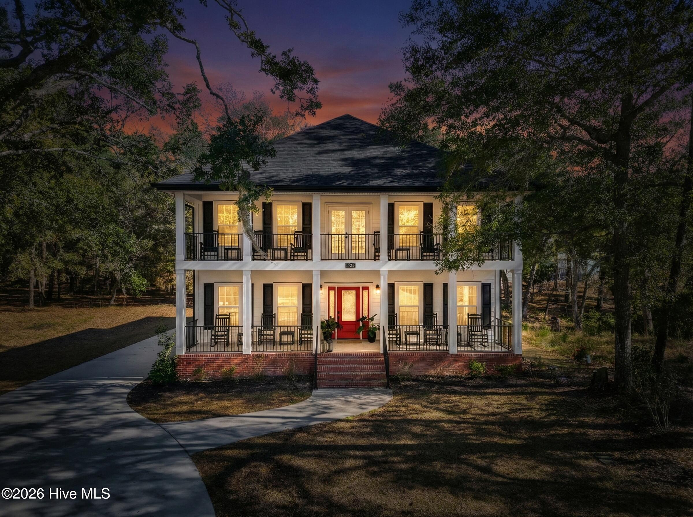 Image 3: 1872RussellHewettRdSW - 6