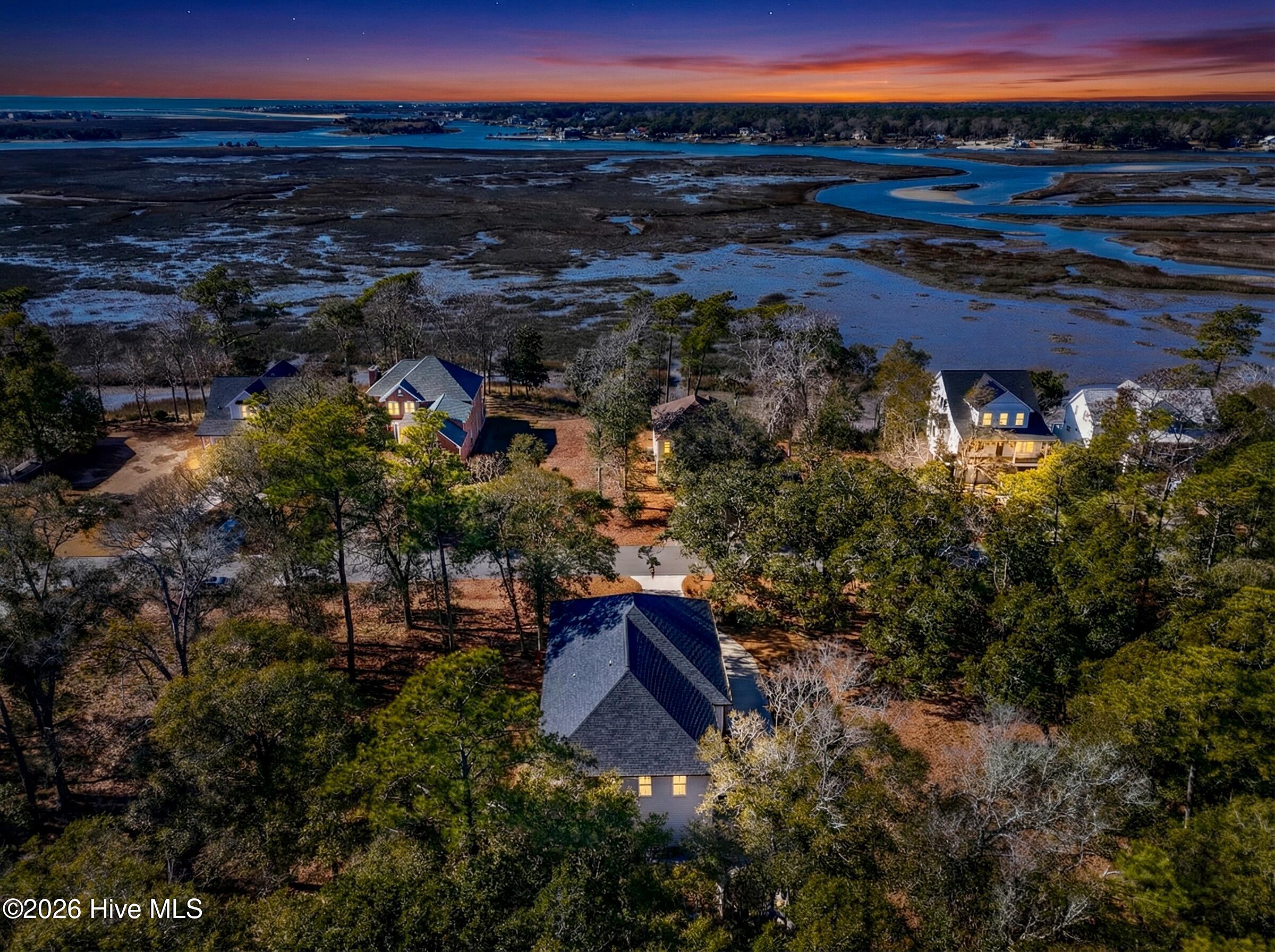 Image 4: 1872RussellHewettRdSW - 86