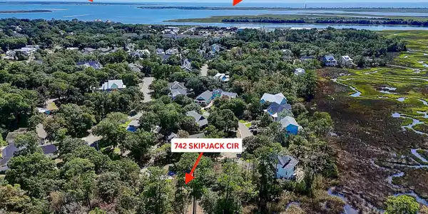 742 Skipjack Circle