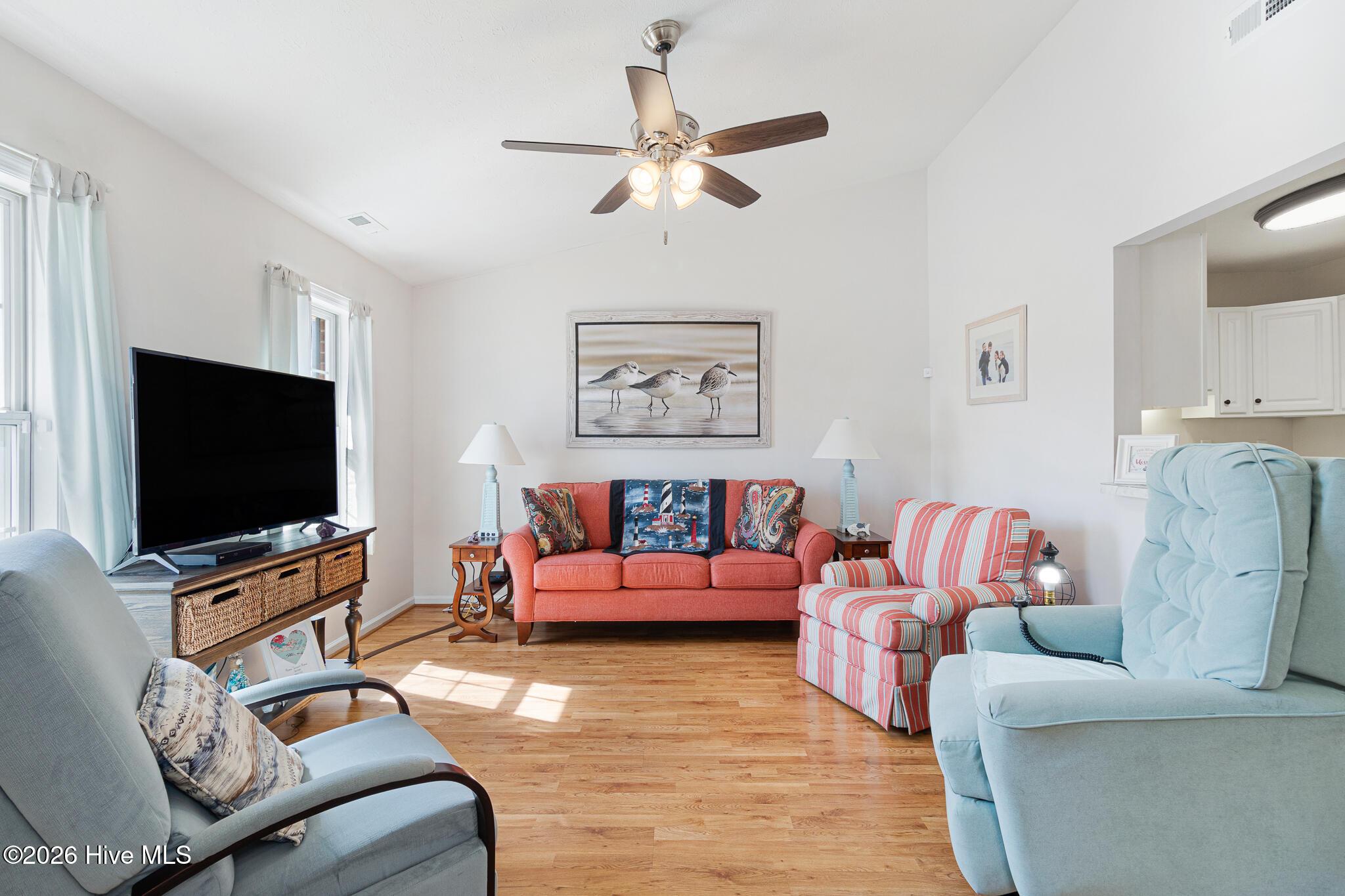 Image 2: Living Room