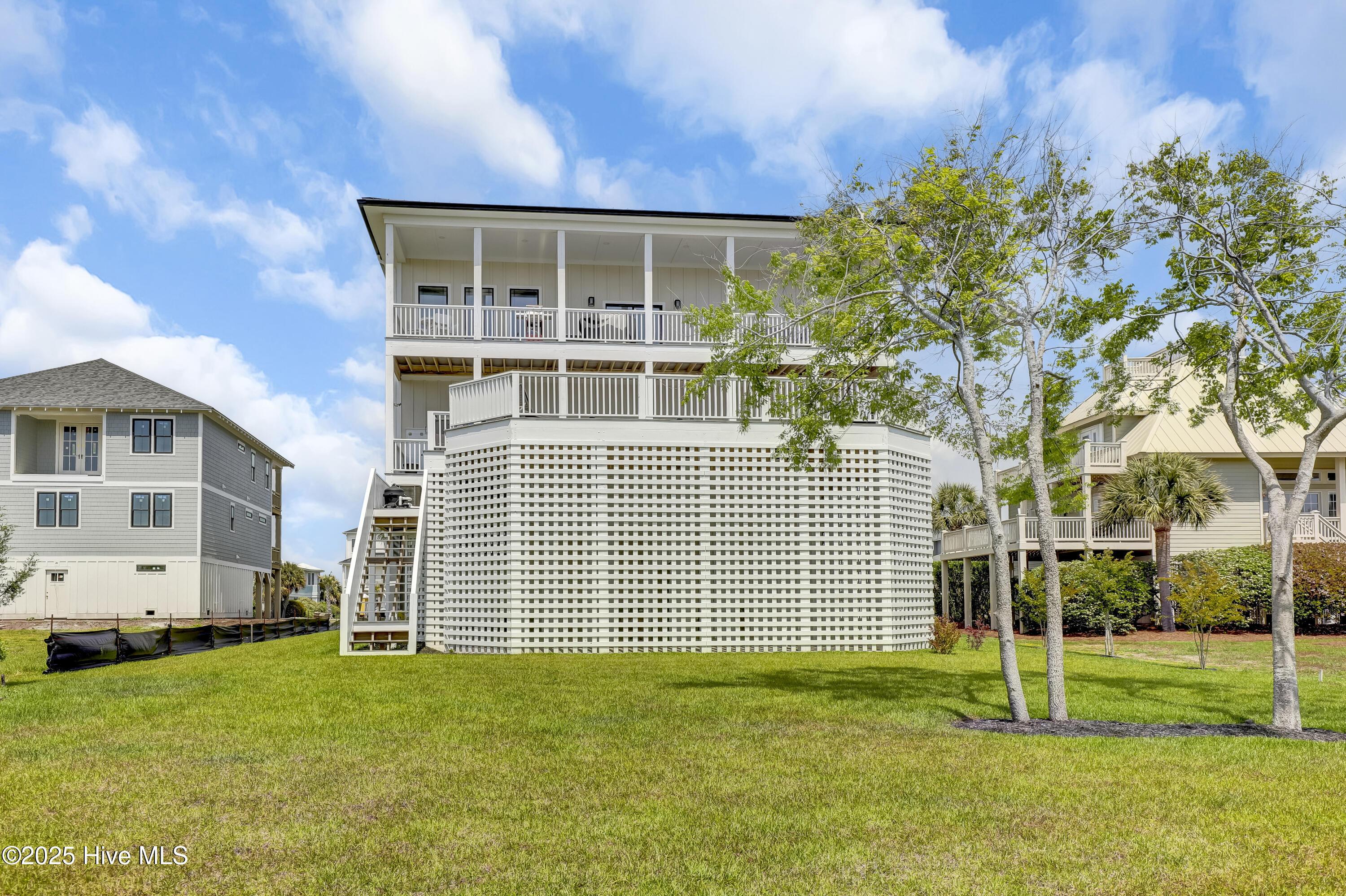 Image 3: Same Builder