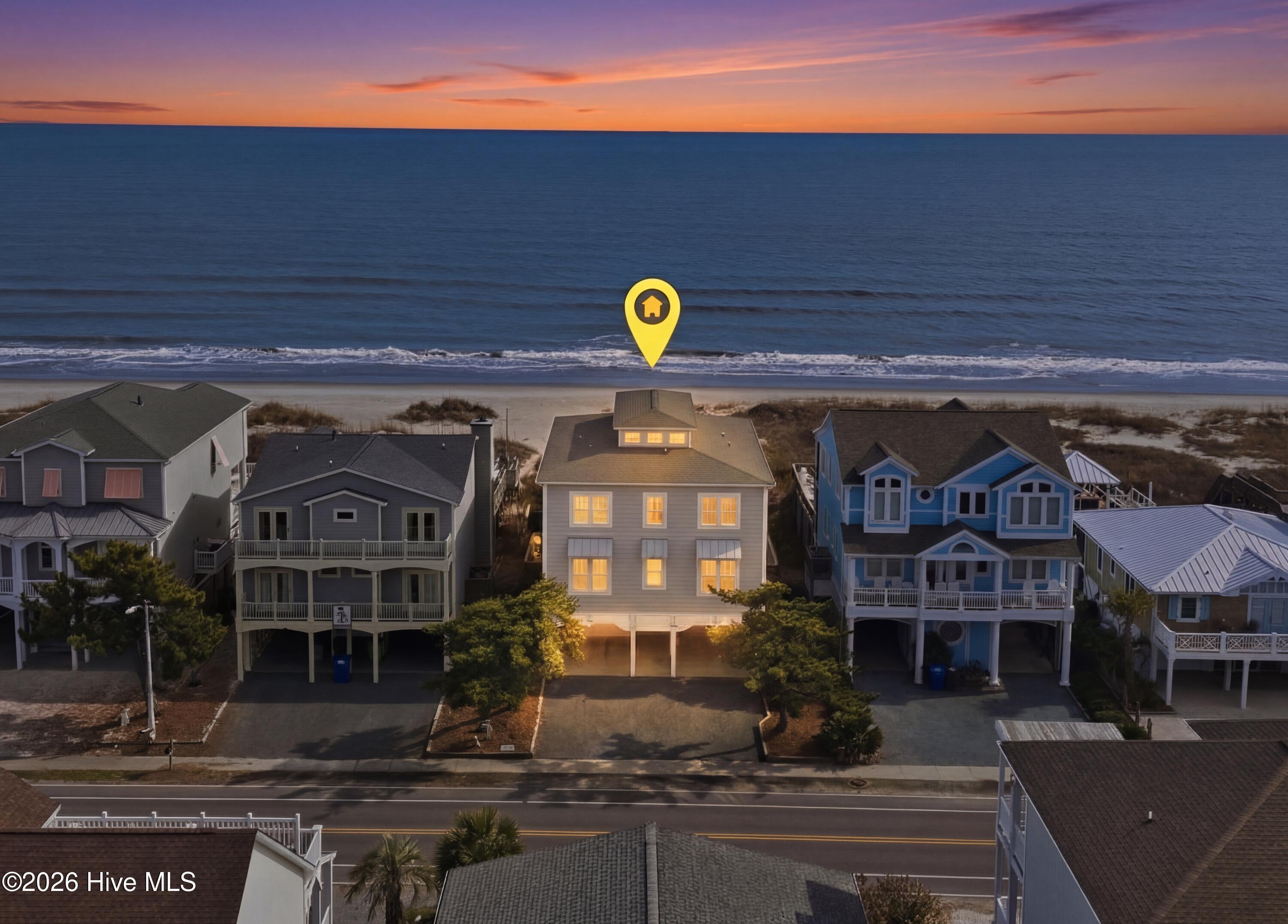 Image 1: France_Warner_Twilight_request_001