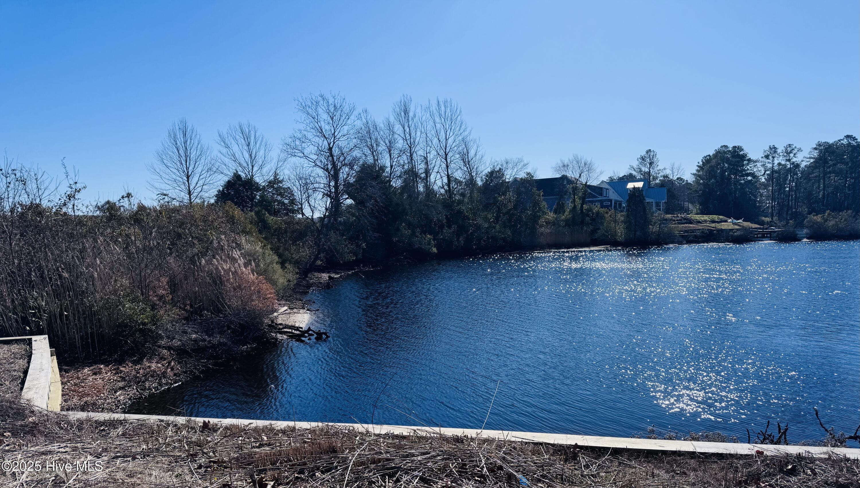 Image 2: 101 Waterview