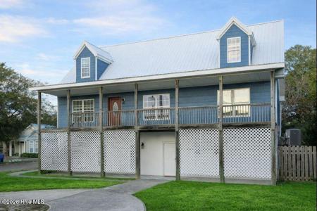 100 Moorefield Drive