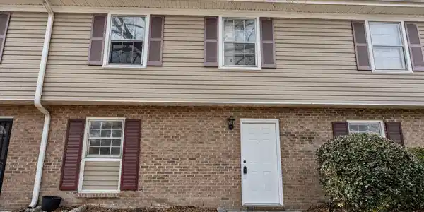 115 King George Court