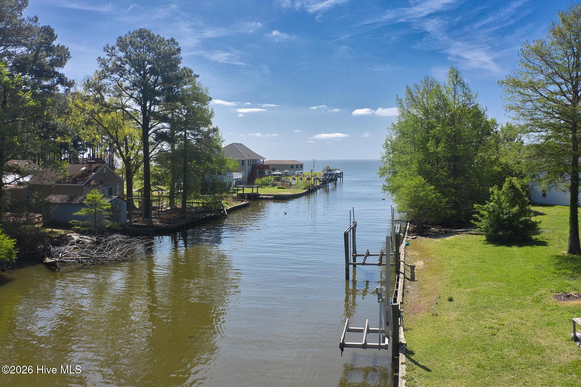 Image 4: Drone Full Canal to Sound