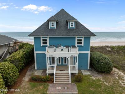 3826 Island Drive