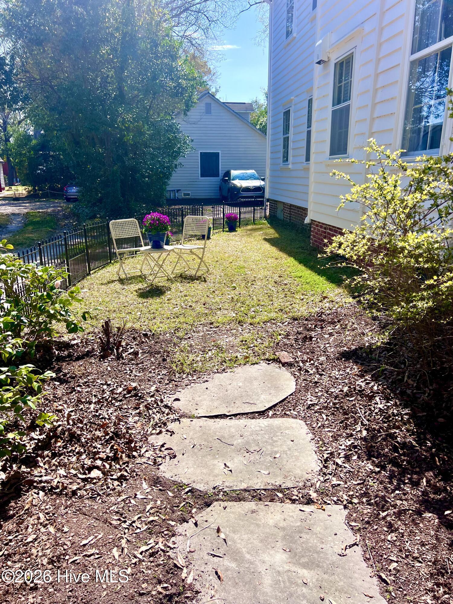 Image 3: Fence extended to back