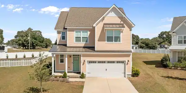 109 Firefly Circle