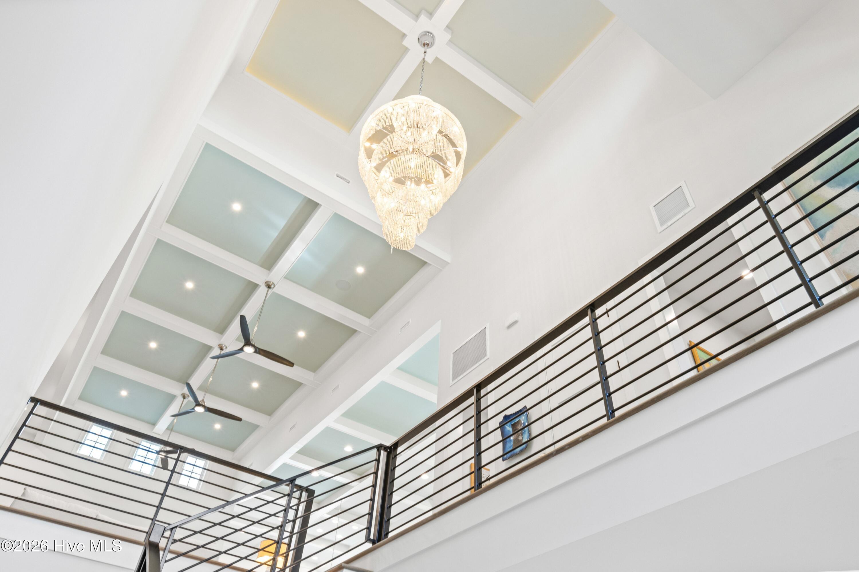 Image 4: 009_306_east_bay_street-2_64