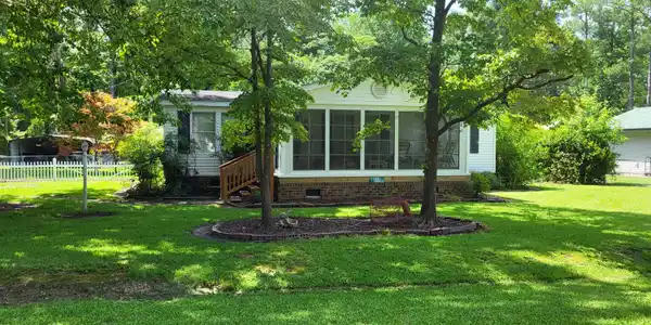 34 Dogwood Lane