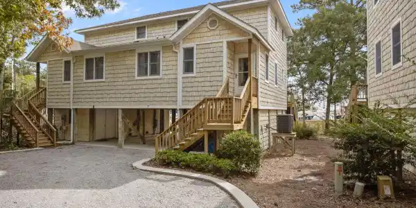 1404 Tosto Circle