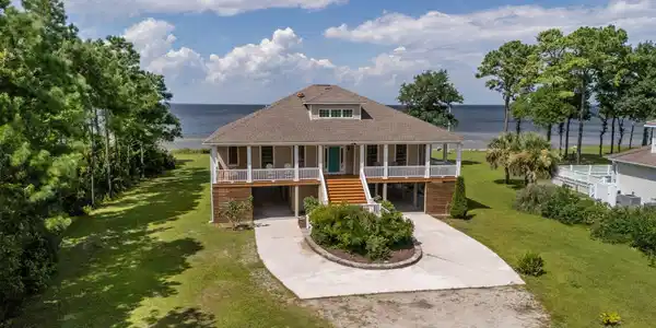 Image 2: 5-web-or-mls-DJI_20250707153200_0354_D