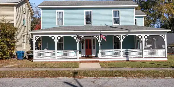 612 E Main Street