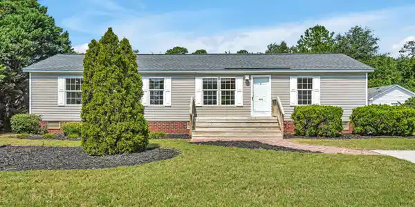 525 Soundside Drive