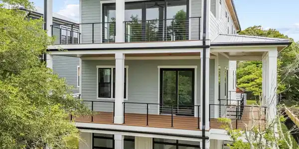 106 Diamond Point