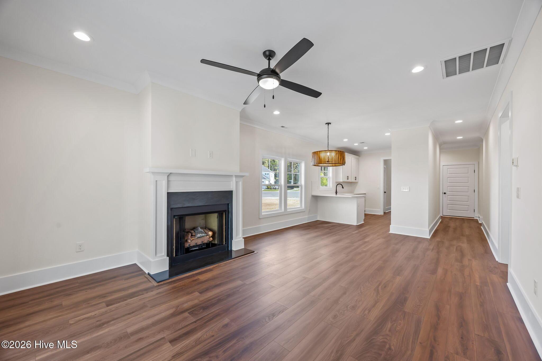 Image 3: Great Room