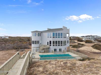 2223 Sandfiddler Road