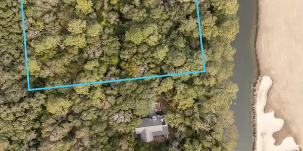 Image 4: 54-web-or-mls-DJI_20250307092528_0092_D