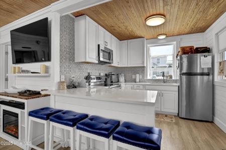 405 N Shore Drive