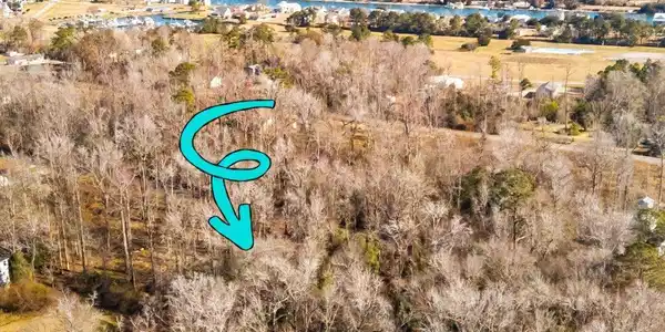 Image 3: 107 Tradewinds Rd