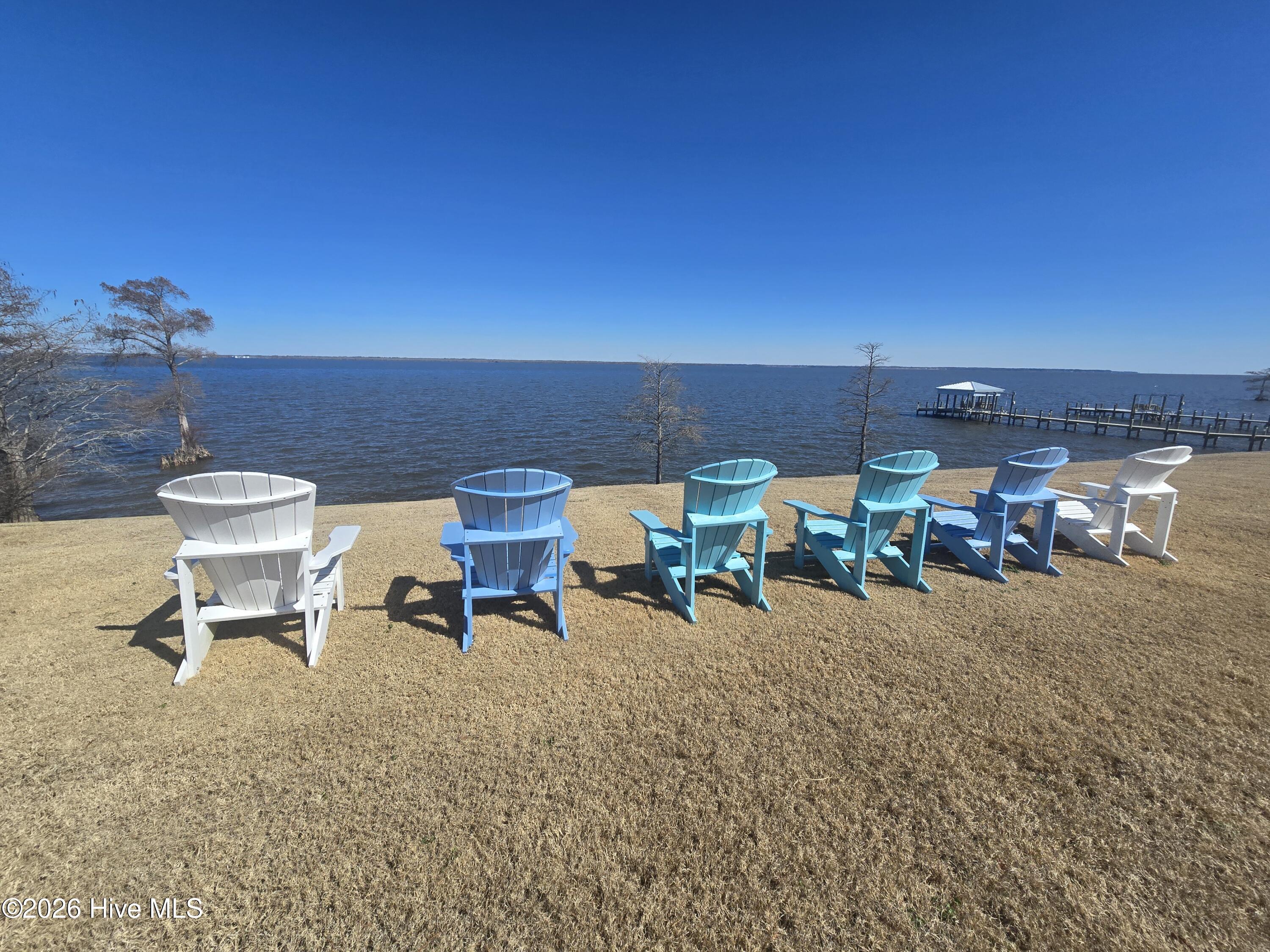 Image 3: Common Area