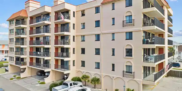 Image 2: Casa Del Playa