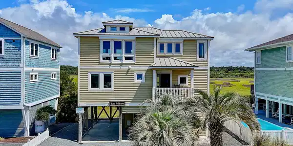 646 Ocean Boulevard W