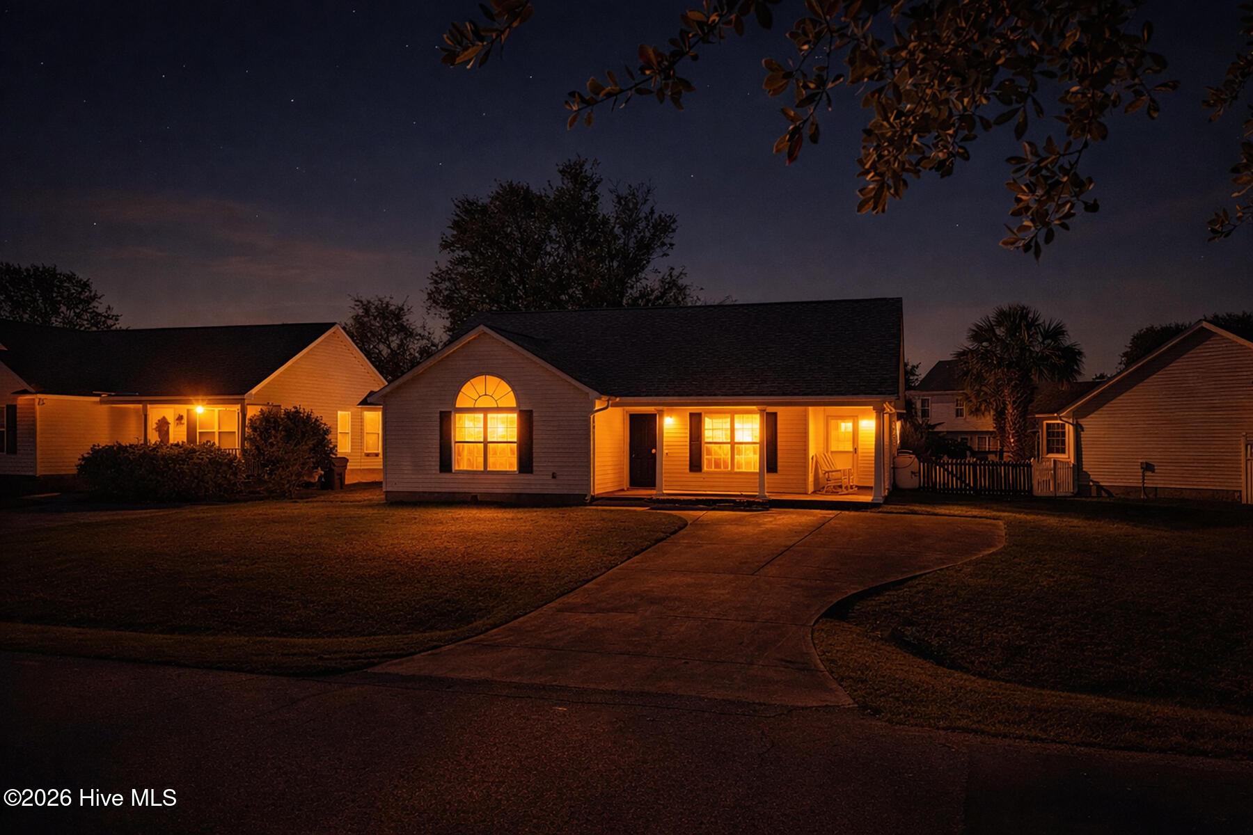 Image 3: 4901 N Hampton Night