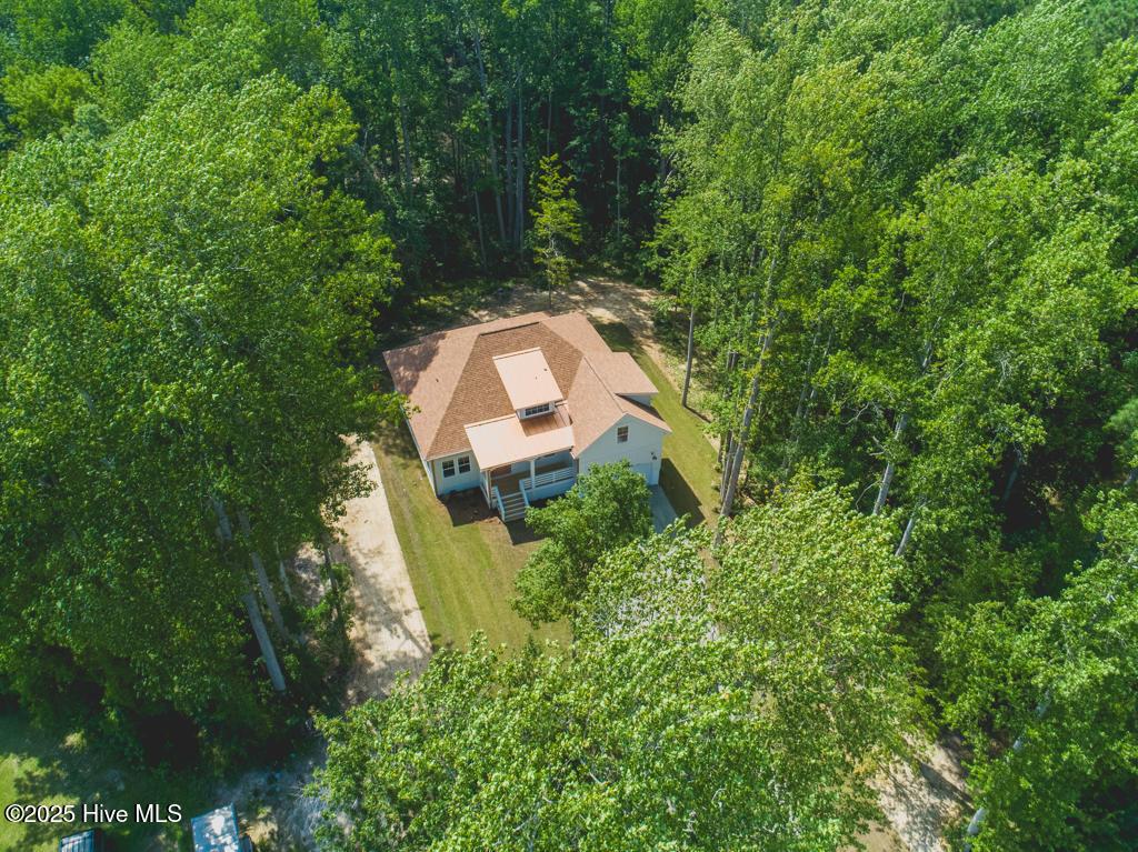 Image 3: private setting