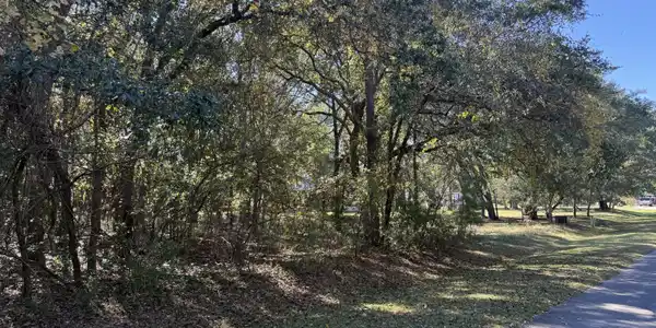 902 Firefly Court