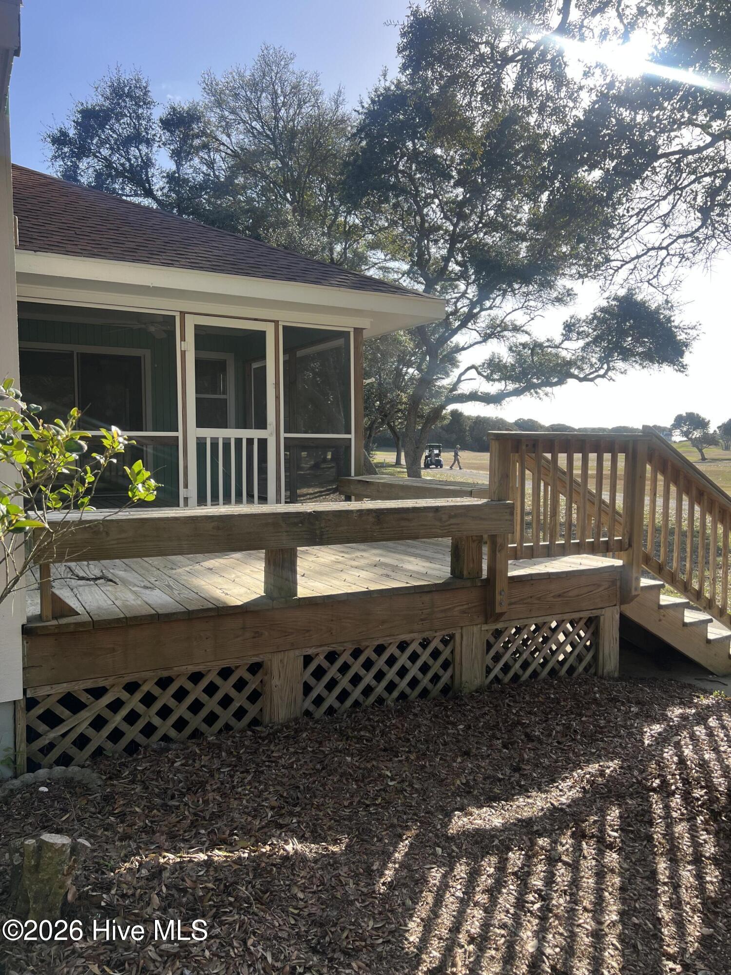 Image 4: Back Deck